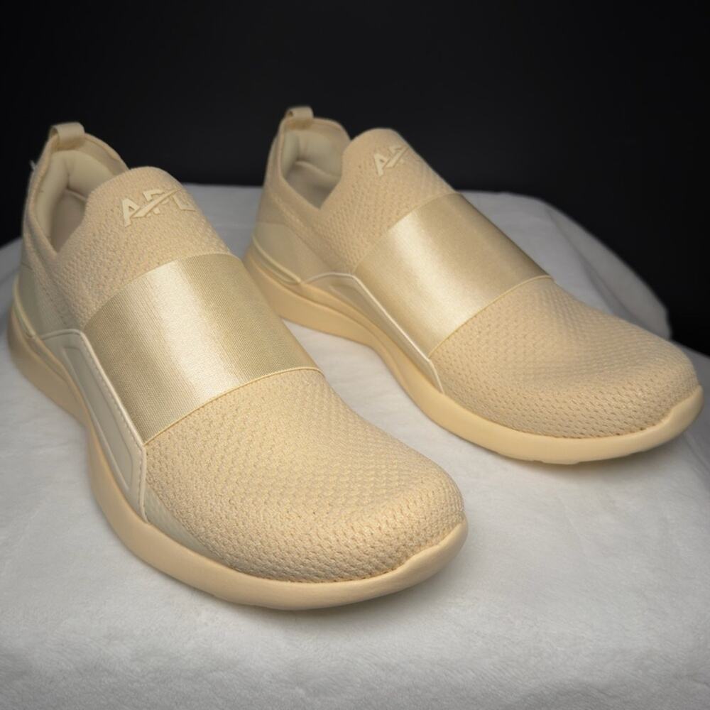 APL TechLoom Bliss | 8.5M/10W | Slip-On Trainer - NIB - Picture 4 of 15